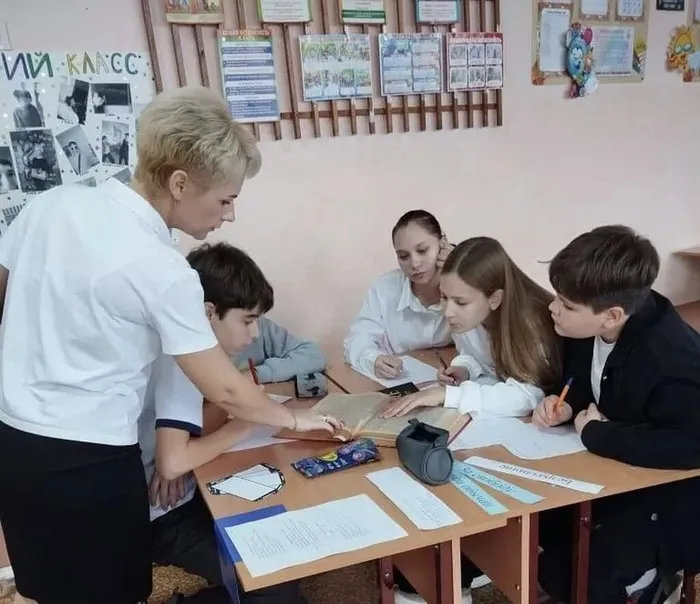 c6bb03250a0f44a58ea744b3a6e2c636